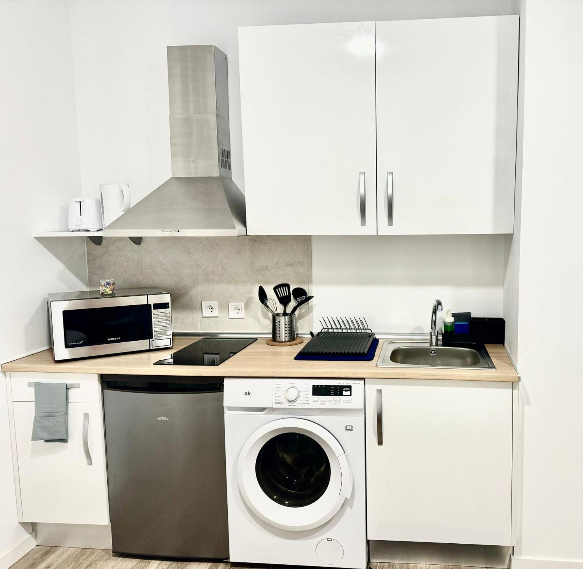 Apartamentos Madrid Connection - Universidad By Oshun Apartments Ngoại thất bức ảnh